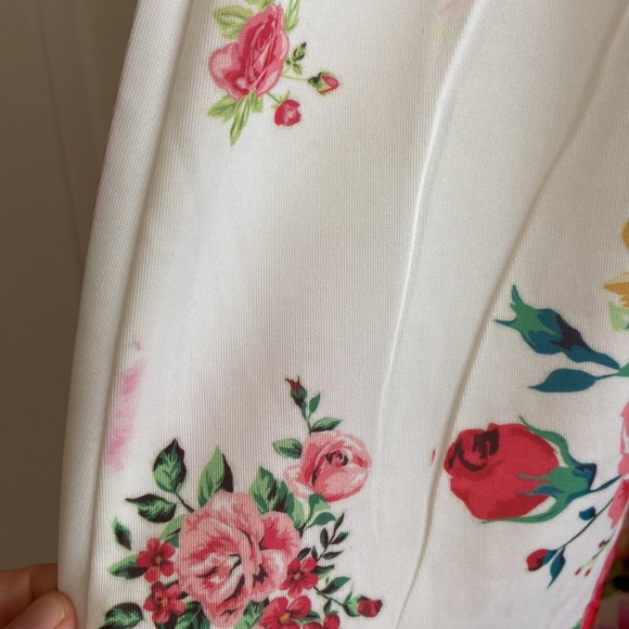 Brand new! Charlotte Russe mini summer dress in size L - Picture 4 of 5